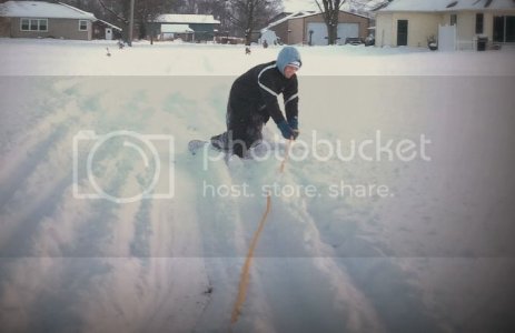 A4X4SnowboardPull.jpg