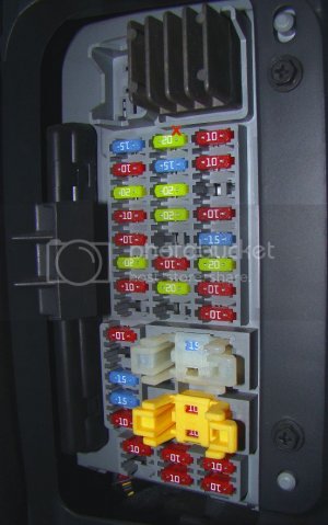 Jeep%20Rear%20Accessory%20Fuse.jpg