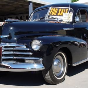 Chevy Fleetmaster sedan 1948

Learnt to drive in one just like this - driving age is 15 in NZ, I took my licence on my 15th birthday (test included