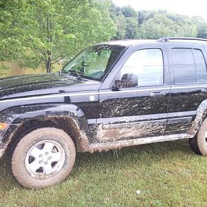 AfterStuck1
It wasn't as muddy as some of the other Jeeps but it's more mud than I've ever had on a vehicle.