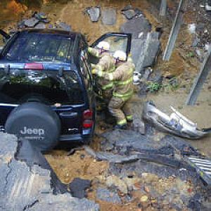 Maryland KJ plunges into a sinkhole