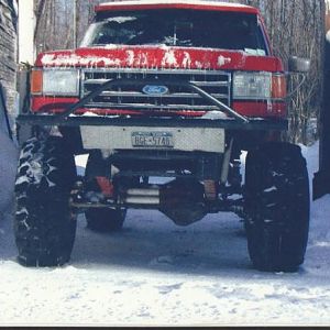 88 Bronco, leaf sprung dana 60s, 5.13s locked, 351 injected, c6 with a 205, 44 inch Super Swampers