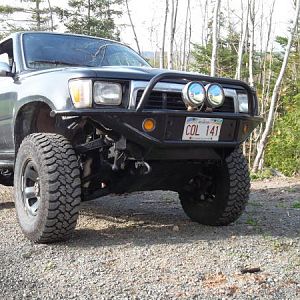 1991 toyota did a full frame up restoration including a 3 in lift and all new custom built skid plates and front and rear tube/ plate bumpers and rock