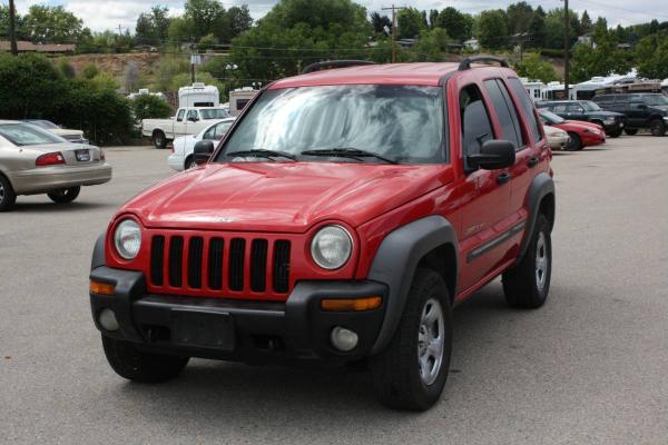 2002 KJ (Kinda Jeep) New to us from the Dealer.