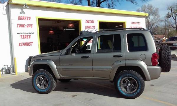 2003 lifted Jeep Liberty 5SPD