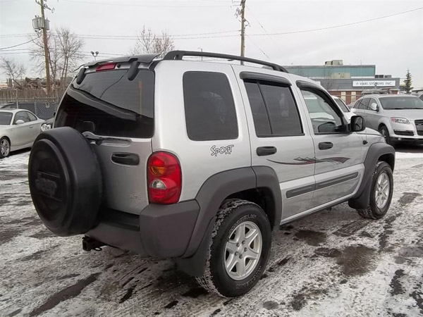 2004 Jeep Liberty Sport 4WD - Dealer Photo 1.3