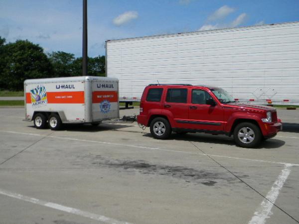 600miles..
all features worked great..
Somewhere in Ohio on I-80,I had a guy pulling the same 6x12 U-Haul trailer with a Tahoe come ask me "hey how