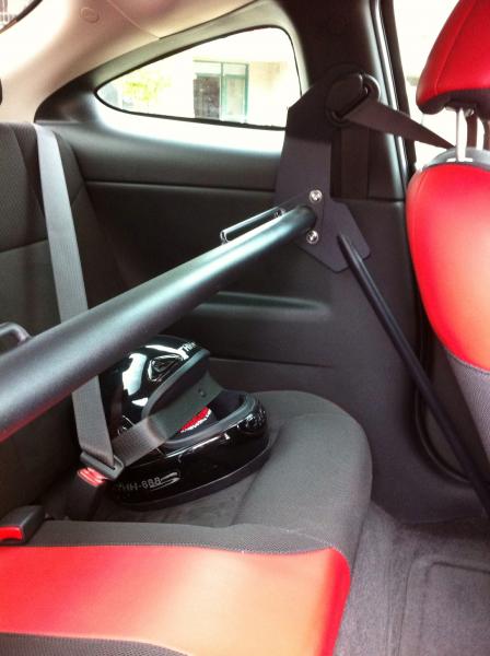 Back seat (harness bar)