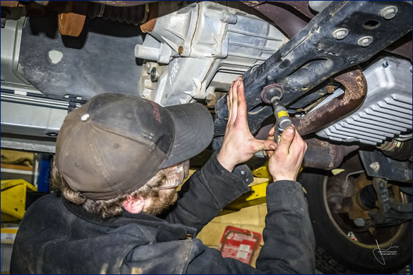 Skid Row transfer case skid plate installation