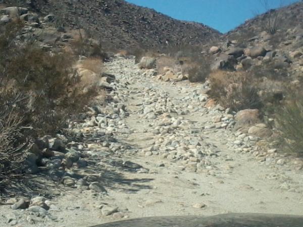 This on the other side of the 3rd water crossing. this is where I turned around. Bigger bouloders and some dip ruts when you start to get to the middl